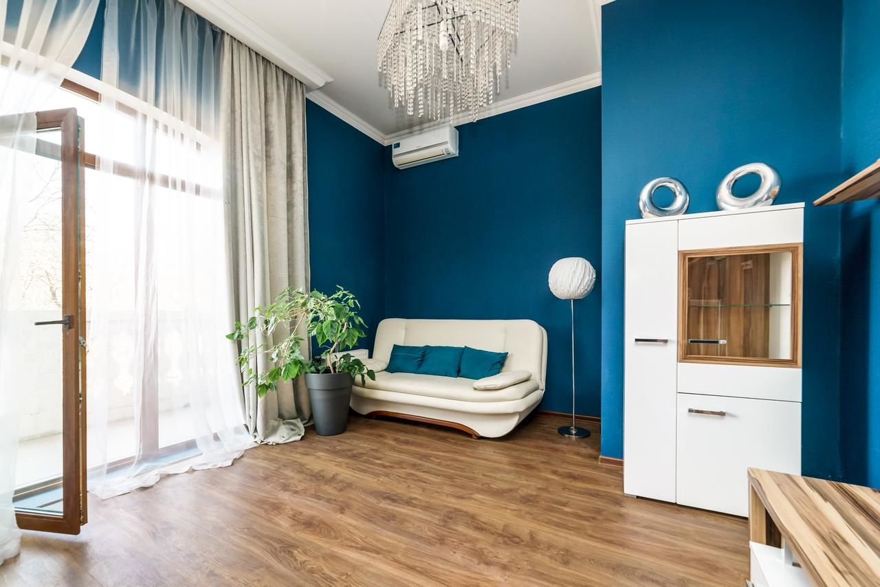 Апартаменты Stylish apartment with a balcony overlooking the park Одесса-10