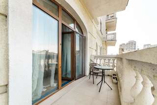 Апартаменты Stylish apartment with a balcony overlooking the park Одесса Апартаменты с 1 спальней-10